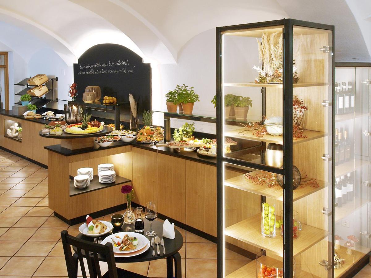 Hotel Restaurant Zum Goldenen Anker Mit Hallenbad & Wellnessbereich Windorf  Екстериор снимка