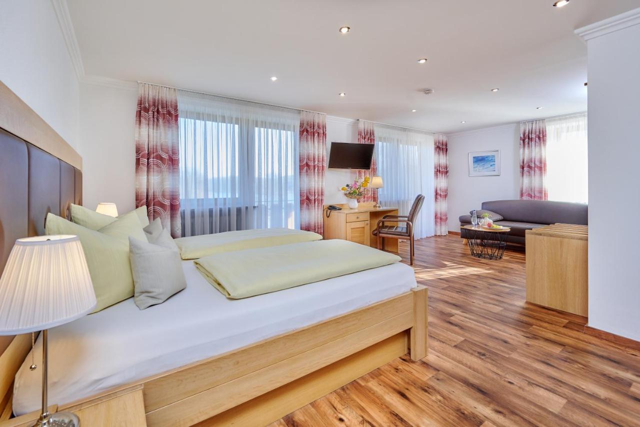 Hotel Restaurant Zum Goldenen Anker Mit Hallenbad & Wellnessbereich Windorf  Екстериор снимка