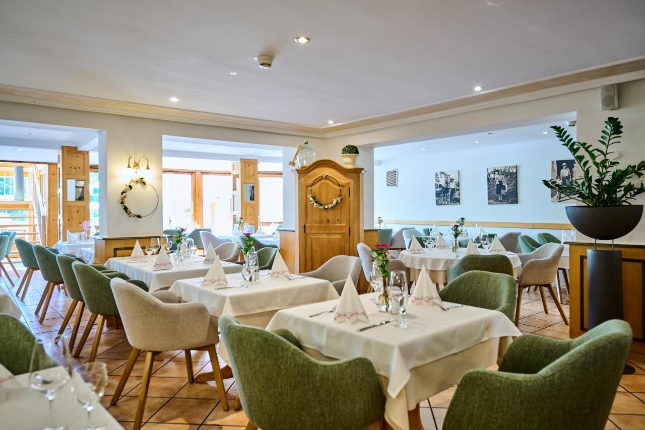 Hotel Restaurant Zum Goldenen Anker Mit Hallenbad & Wellnessbereich Windorf  Екстериор снимка