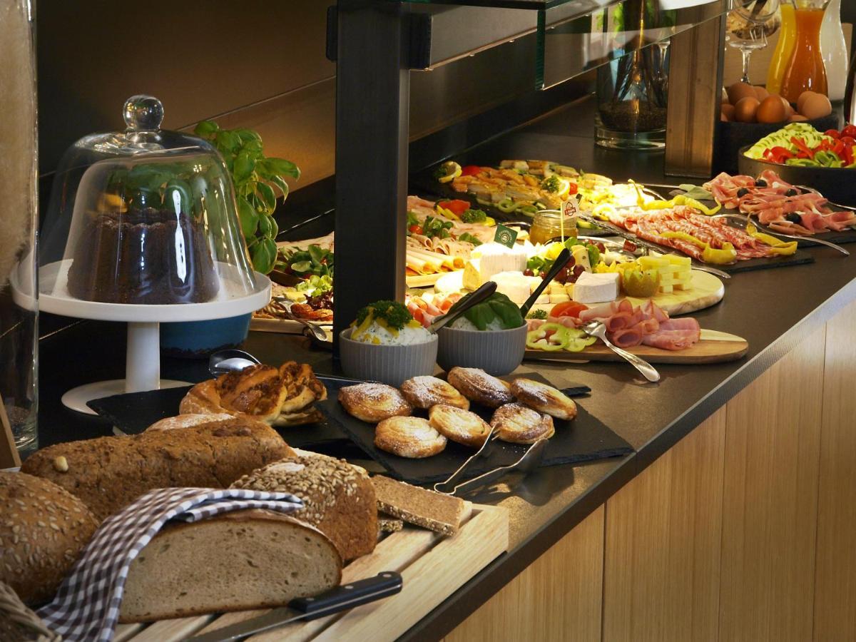 Hotel Restaurant Zum Goldenen Anker Mit Hallenbad & Wellnessbereich Windorf  Екстериор снимка