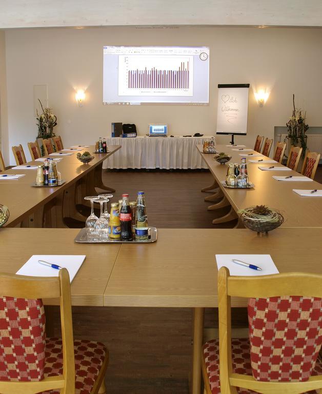 Hotel Restaurant Zum Goldenen Anker Mit Hallenbad & Wellnessbereich Windorf  Екстериор снимка