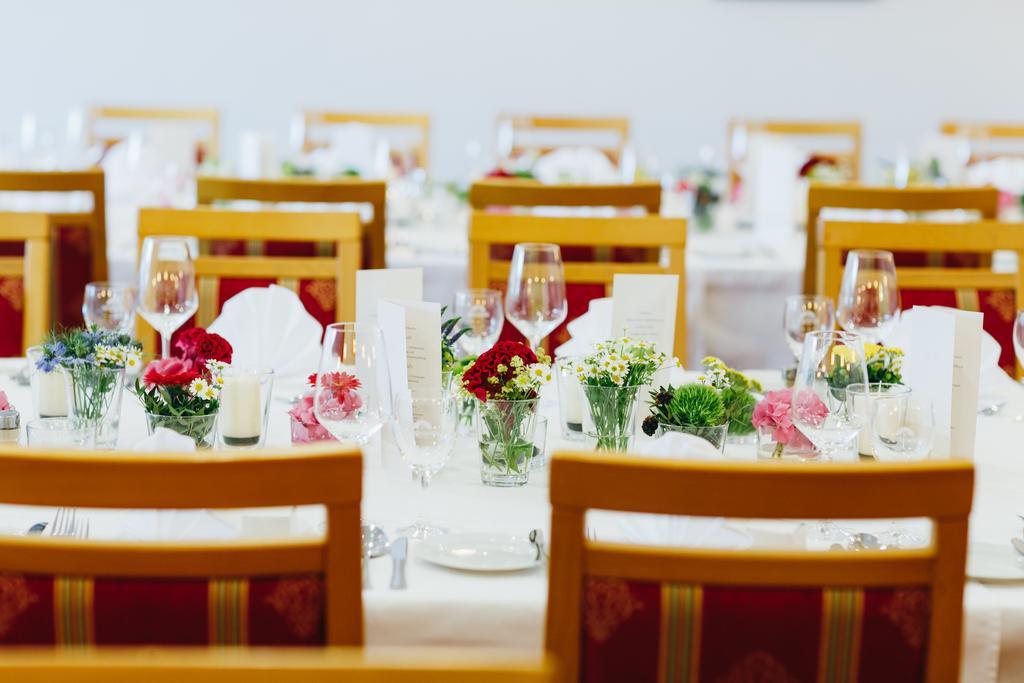 Hotel Restaurant Zum Goldenen Anker Mit Hallenbad & Wellnessbereich Windorf  Екстериор снимка