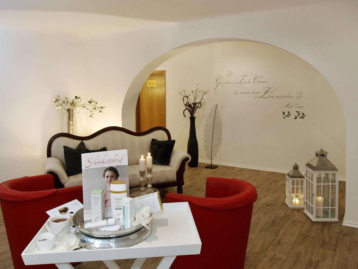 Hotel Restaurant Zum Goldenen Anker Mit Hallenbad & Wellnessbereich Windorf  Екстериор снимка